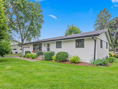 108 Bluwood Ave, Little Canada, MN, 55117