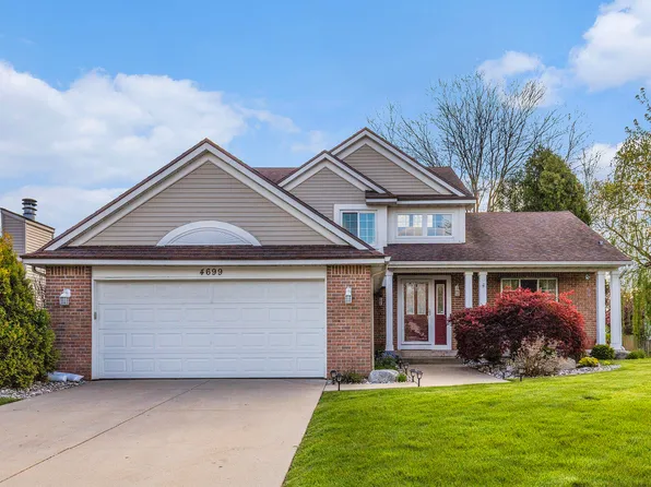 4699 Raintree Dr SE, Kentwood, MI 49512