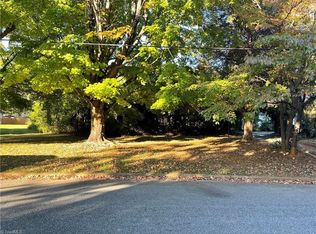 1225 Terrell Dr, High Pt, NC 27262