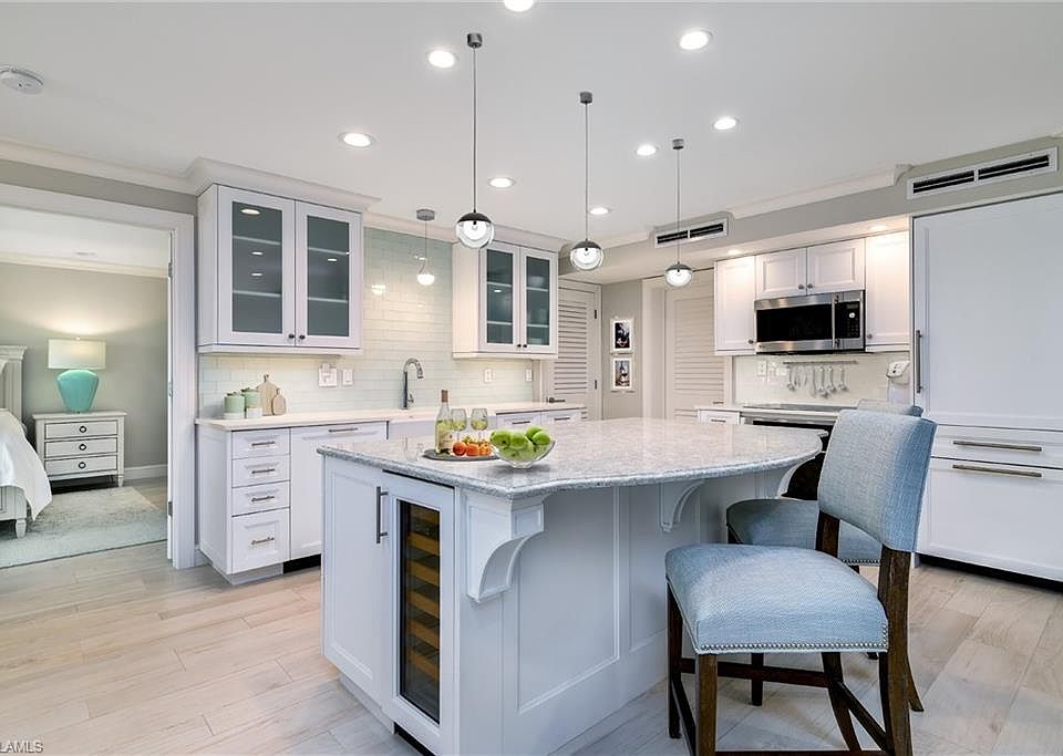 1st image of 3430 Gulf Shore BLVD N #3G