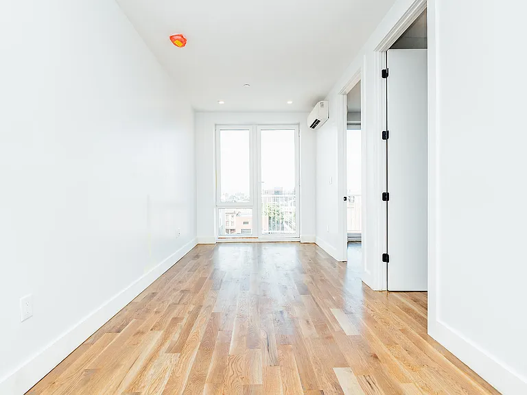 916 Bergen St #3A — Photo 3