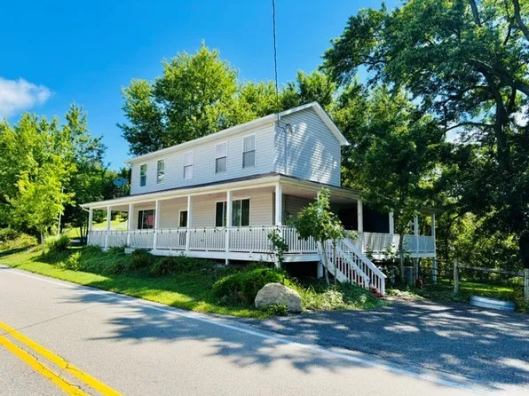 416 Washington Rd, Waynesburg, PA 15370