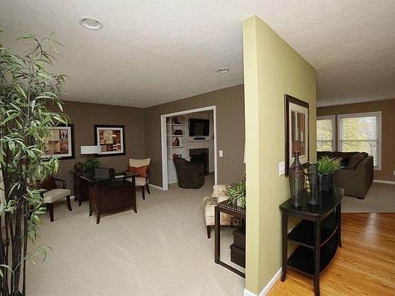 5th image of 7865 Dennler Ln