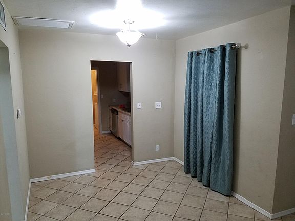 4th image of 608 E Knox Dr