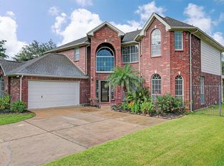 321 N Elder Grove Dr, Pearland, TX 77584