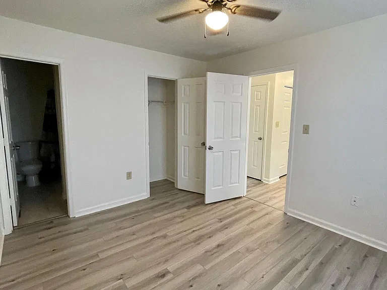 585 Cromwell Ct — Photo 20