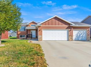 4308 W 93rd St, Sioux Falls, SD 57108