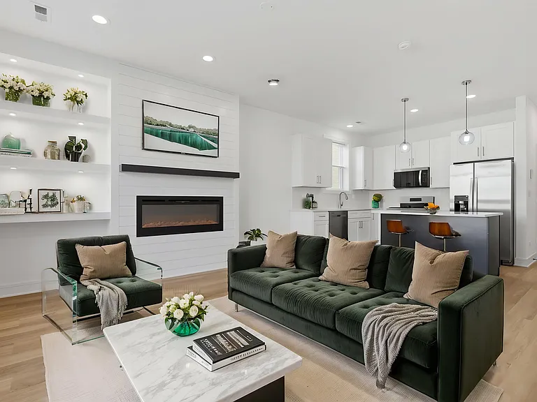 4841 S Prairie Ave #2 — Photo 7