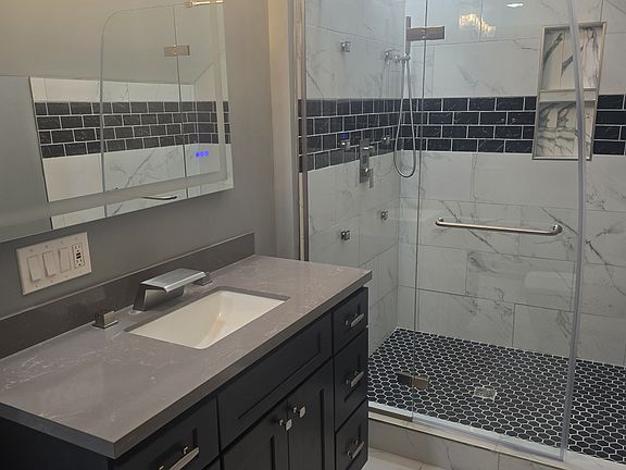 5th image of 12 W Mosher St #2