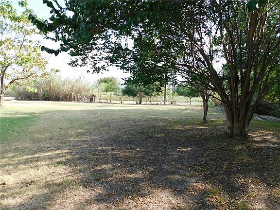 2nd image of 8995 County Road 3608