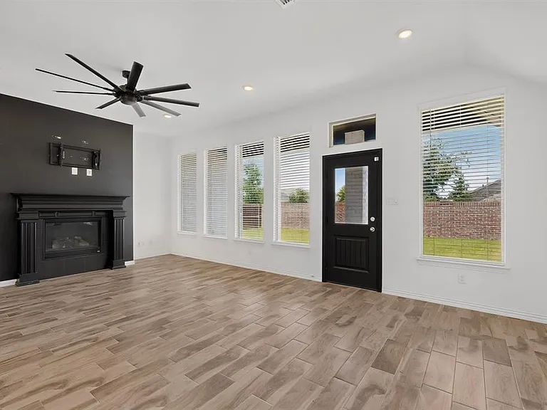 3616 Peachbush Ln — Photo 8