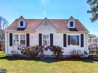 6939 Weston Rd, Falls Church, VA 22042