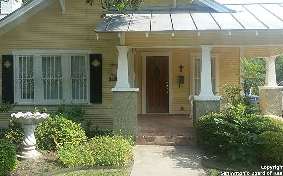 2nd image of 1135 Gibbs