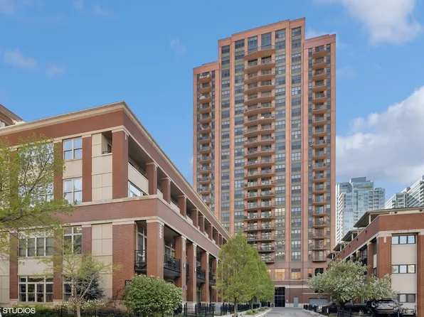 330 N Jefferson St APT 1905, Chicago, IL 60661