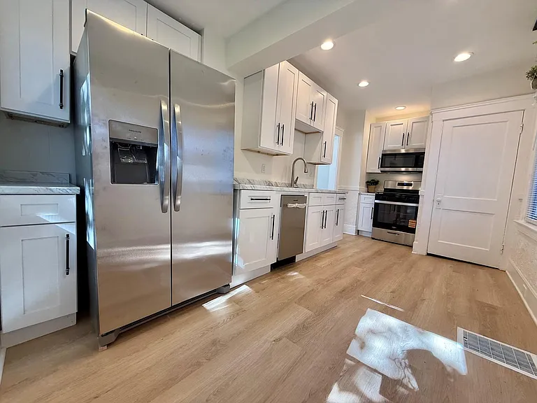 3374 W 88th St #1 — Photo 17