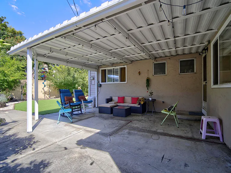 25309 Meredith Ct — Photo 26