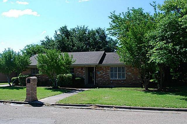 1st image of 1404 Meadowlark Dr