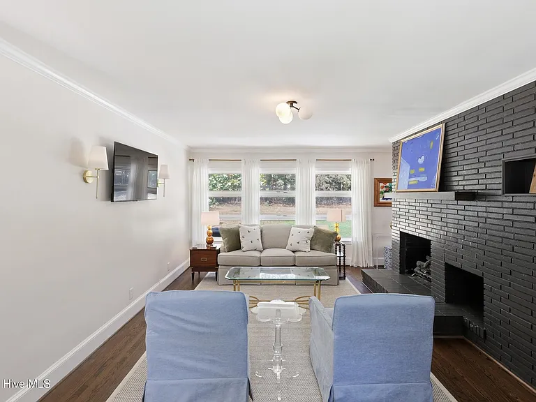 105 Bunn Ave — Photo 13