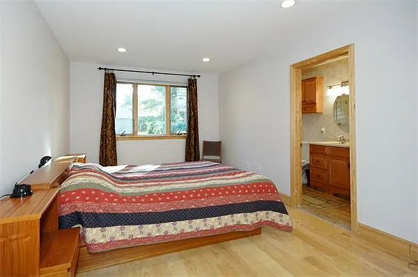 22 Westlund Rd — Photo 9