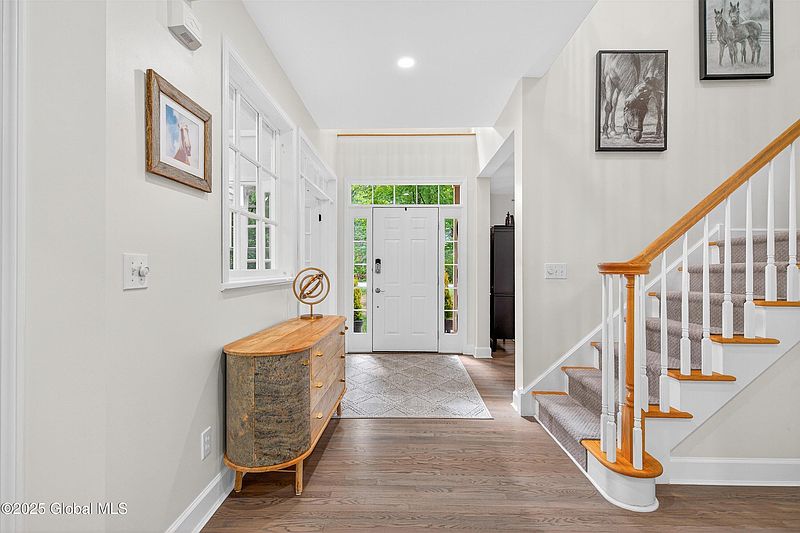 3rd image of 2 Winding Brook Drive