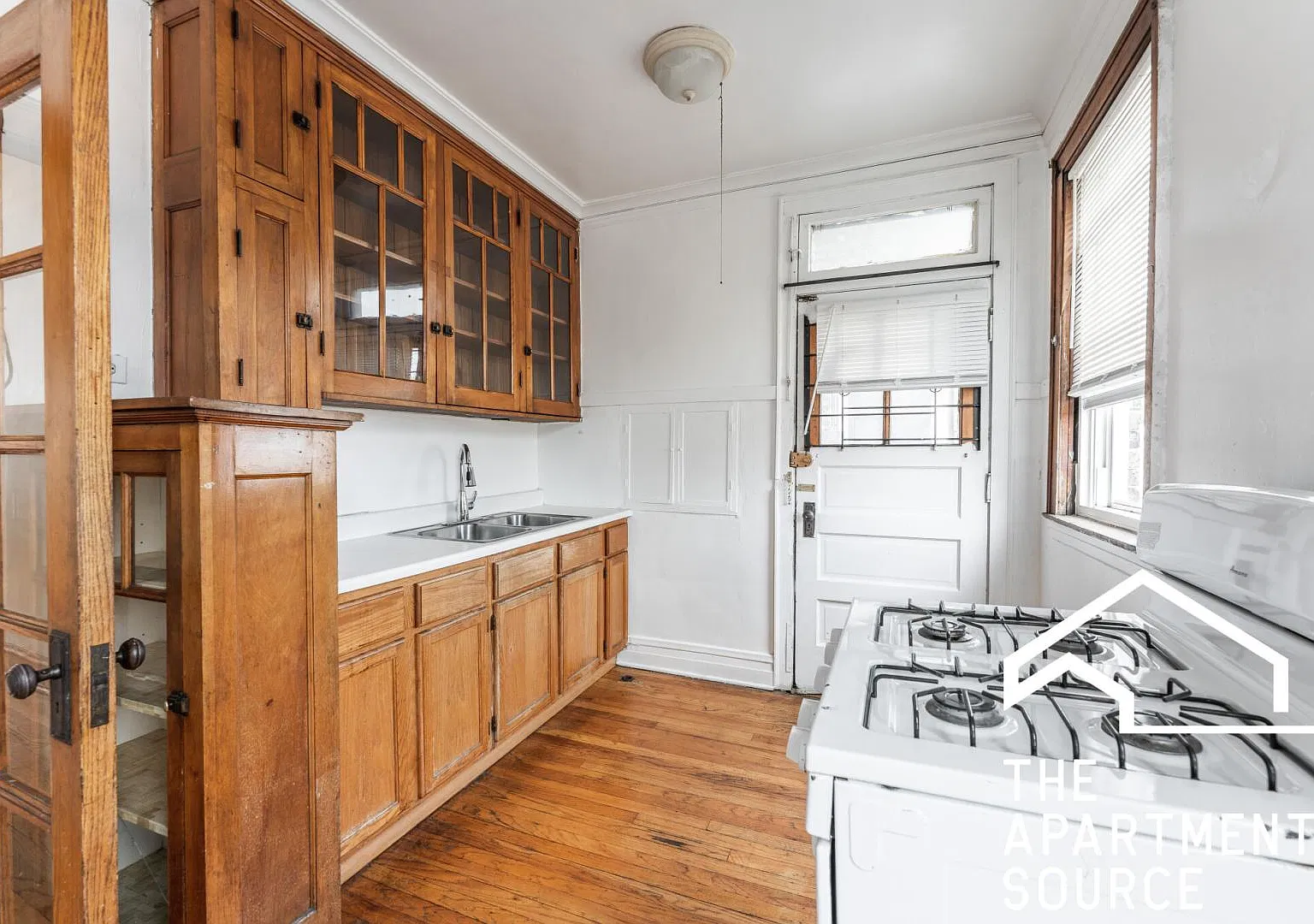 1 bed, 800 sqft, $1,450 — Photo 1