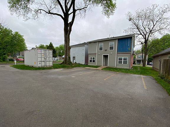 2nd image of 537 W 5th St #102