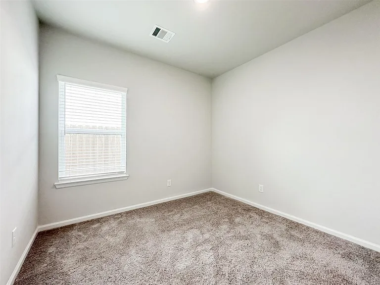 52 Valiant Ridge Trl — Photo 22