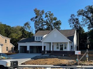 1241 Tucker Dr, Lebanon, TN 37087