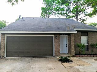9721 Debbie Ln, Houston, TX 77038