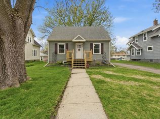 808 5th St SE, Waseca, MN 56093