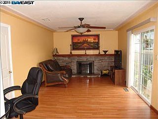 4th image of 2455 Andover Dr