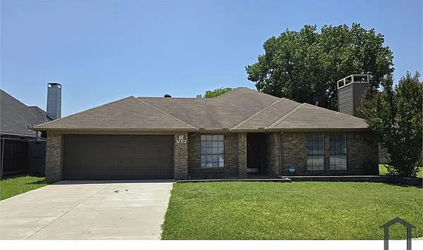 4 bed, 1525 sqft, $2,700 — Photo 3