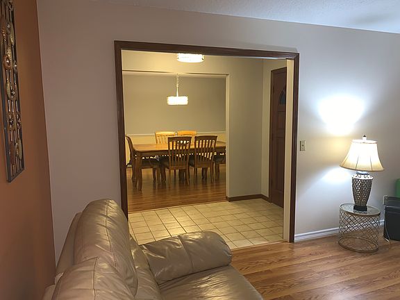 5th image of 229 Overbrook Dr