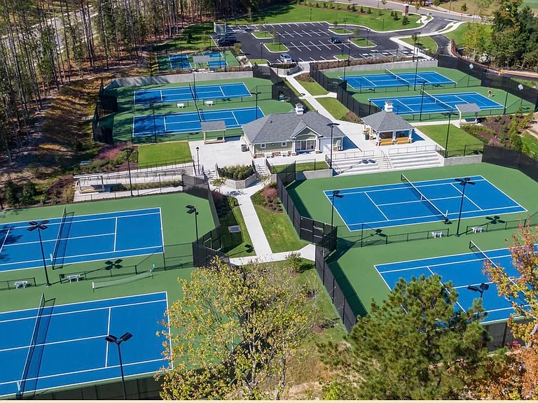 Tennis & Pickle Ball Courts