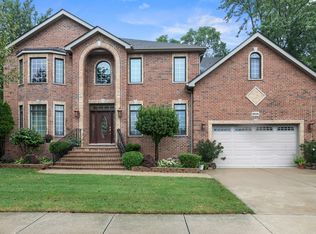 5634 Capri Ln, Morton Grove, IL 60053