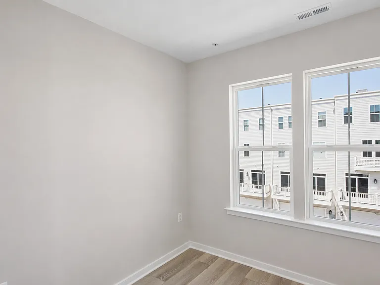 42126 Hazel Grove Ter — Photo 24