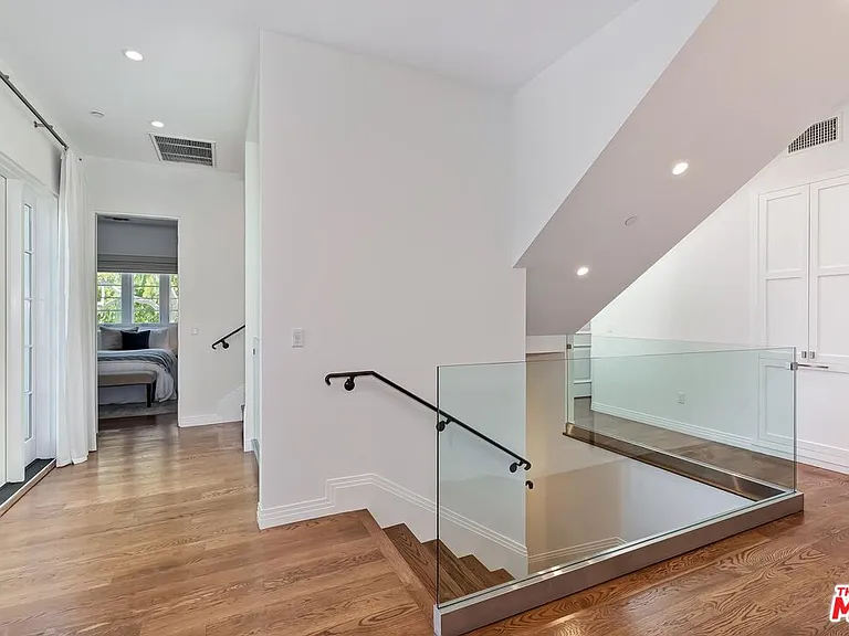 9767 Monte Mar Dr — Photo 29