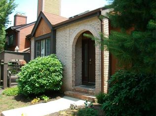 124 Riverbend Dr, North Brunswick, NJ 08902
