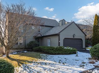 83 Long Hill Rd #83, Guilford, CT 06437