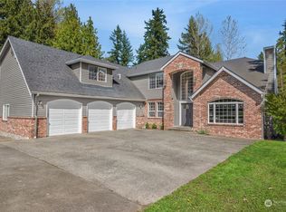 19329 43rd Ave SE, Bothell, WA 98012