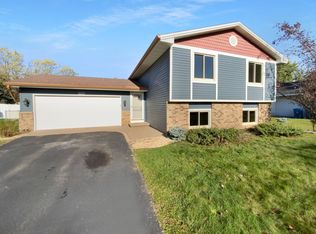 5657 144th St W, Apple Valley, MN 55124