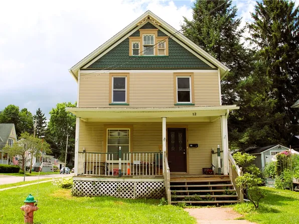 12 East Ave, Holley, NY 14470