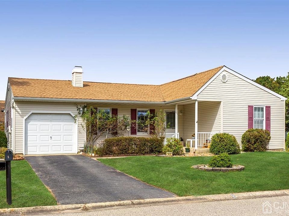 1st image of 48 Penwood Dr #55