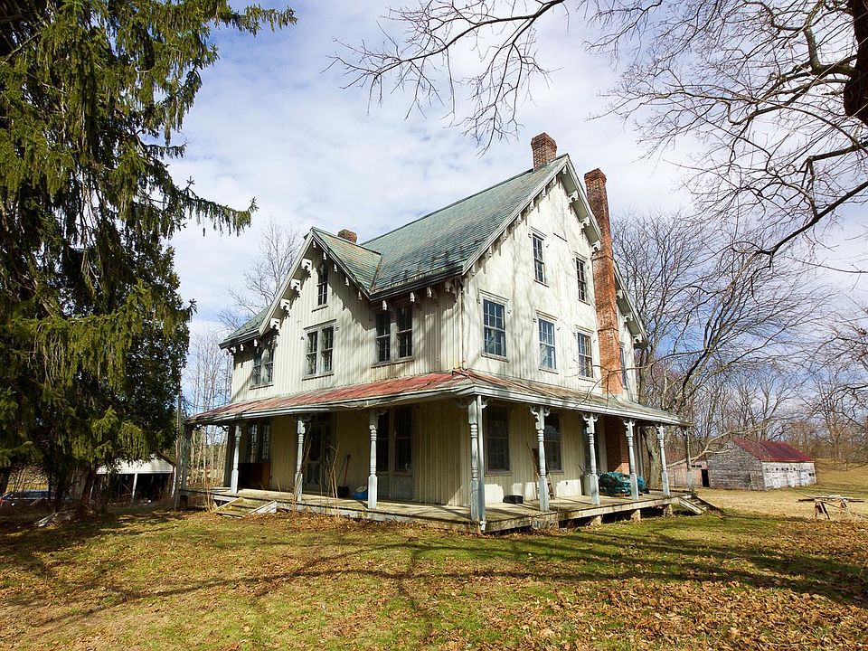 1st image of 140 Church Ave