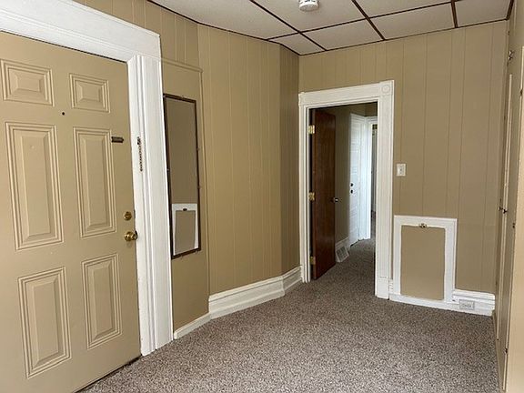 3rd image of 36 N 19th St APT 1