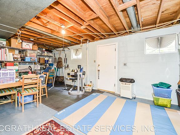3rd image of 8522 Pepperdine Dr