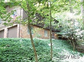 2nd image of 132 N Hills Dr