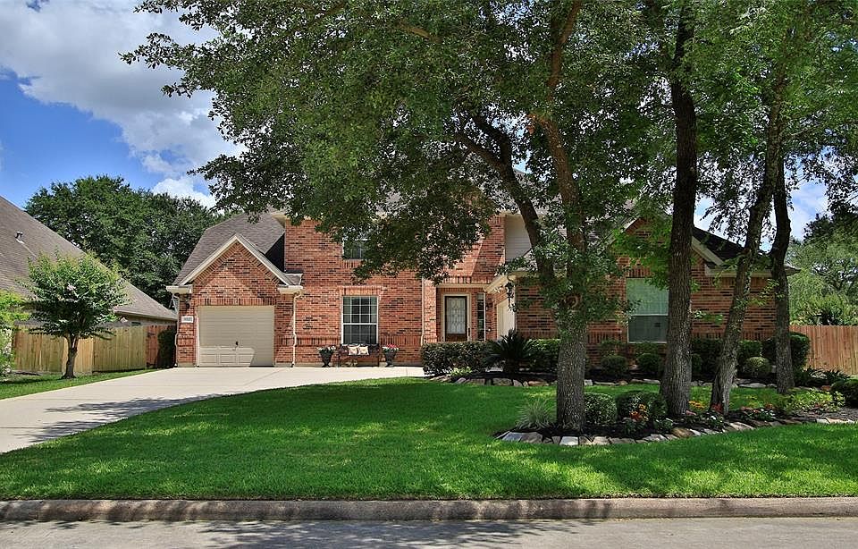 1st image of 5527 Darschelle Dr