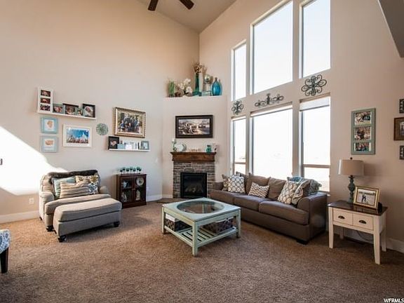 4th image of 328 W Serenity Ct