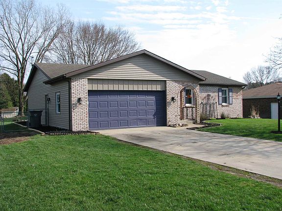 2nd image of 25561 Thornberry Ct